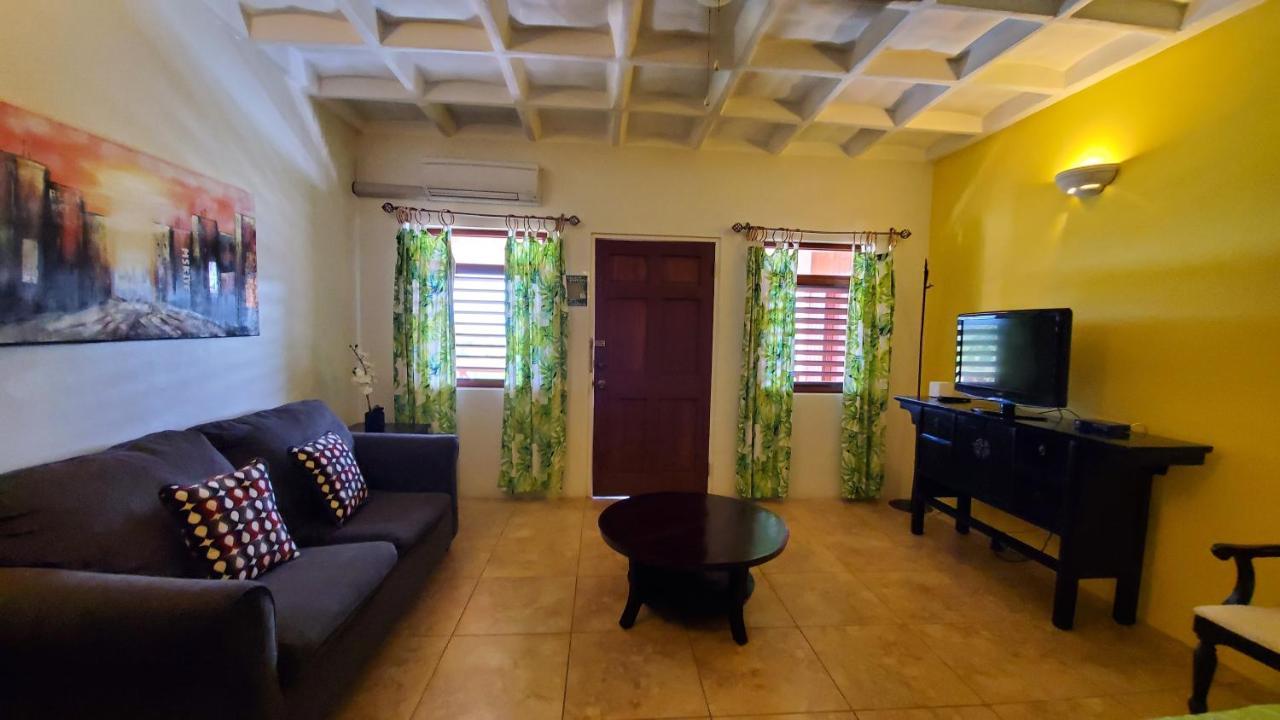 English Harbour Villa Touloulou מראה חיצוני תמונה