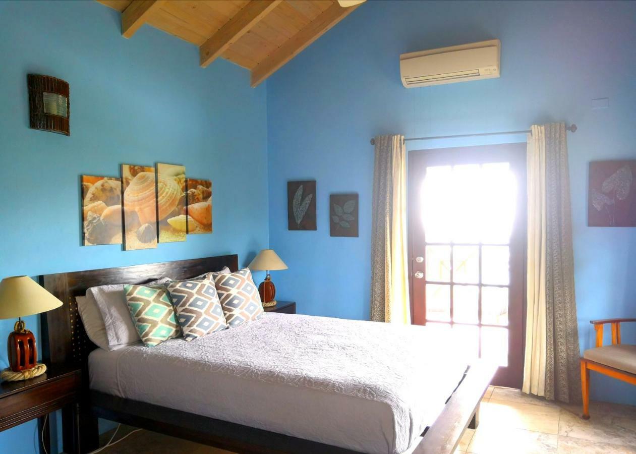 English Harbour Villa Touloulou מראה חיצוני תמונה